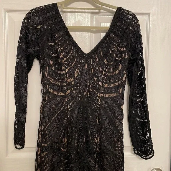 Sue Wong Nocturne Black Beaded Soutache Illusion - Long Sleeve Gown - Size: 4 Sue Wong Nocturne Black Beaded Soutache Illusion - Long Sleeve Gown - Size: 4